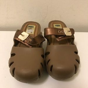 Dr Scholls platform clogs size 5